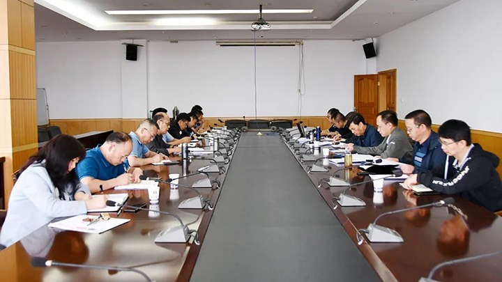 云煤（南宫NG28）集团党委副书记、副董事长、总经理高建嵩一行到云维集团督导调研