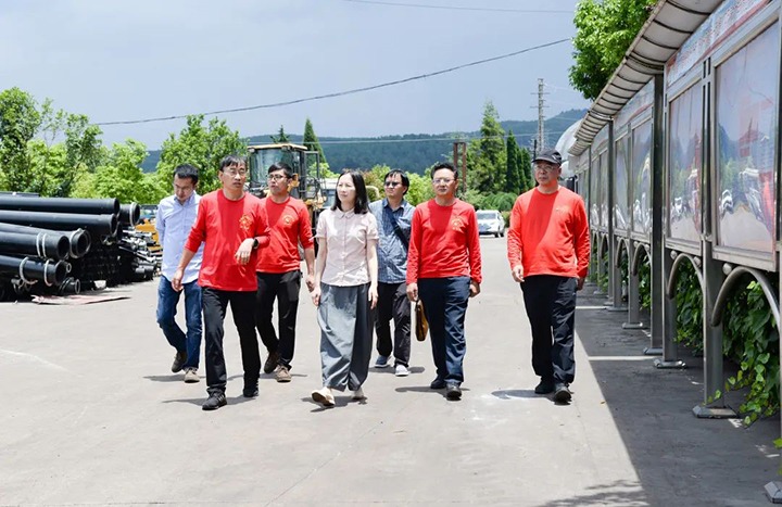 【主题教育】云煤（南宫NG28）集团党委委员、财政总监莫晓丹一行到恩洪煤业公司发展主题教育调研