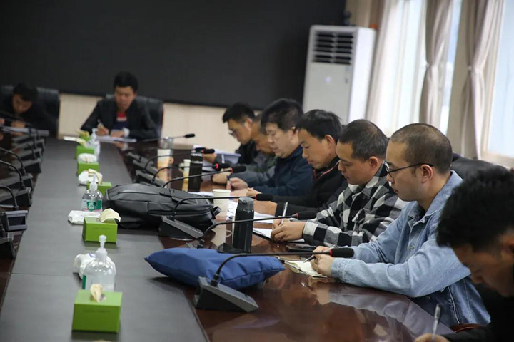 002.jpg 002.jpg